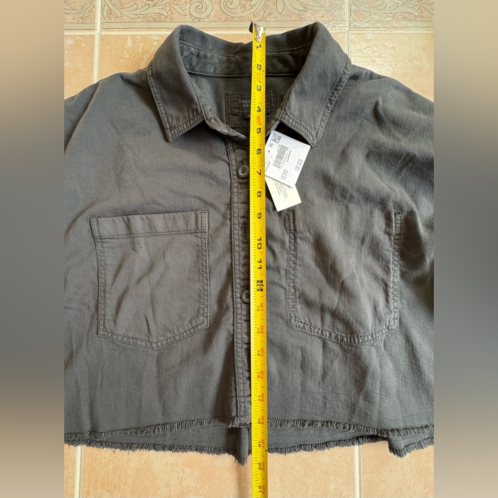 American Eagle Outfitters Charcoal Utility Cropped Jacket Shirt NWT Size XS/S - Picture 6 of 8
